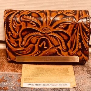 Like New! Rich Patricia Nash Tuscan Brown Tooled Cametti Trifold Wallet.